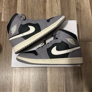 JORDAN 1 MID 🌟